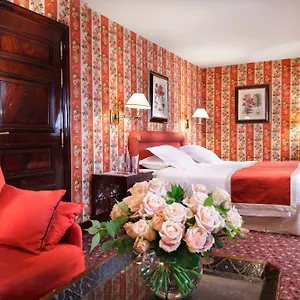 La Demeure Montaigne 5*, Paris France
